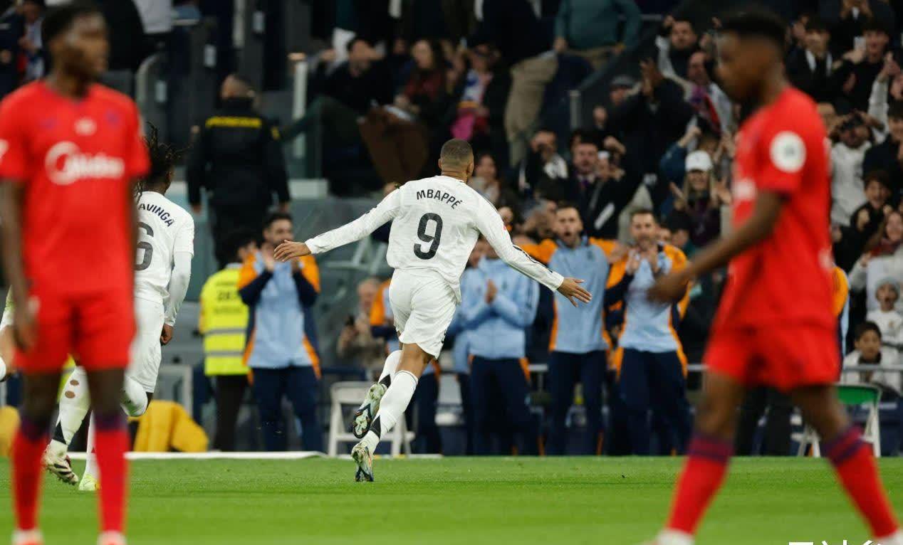 开元真人娱乐 -包含姆巴佩迎来十五赛季高光表现，日本队球迷沸腾！的词条