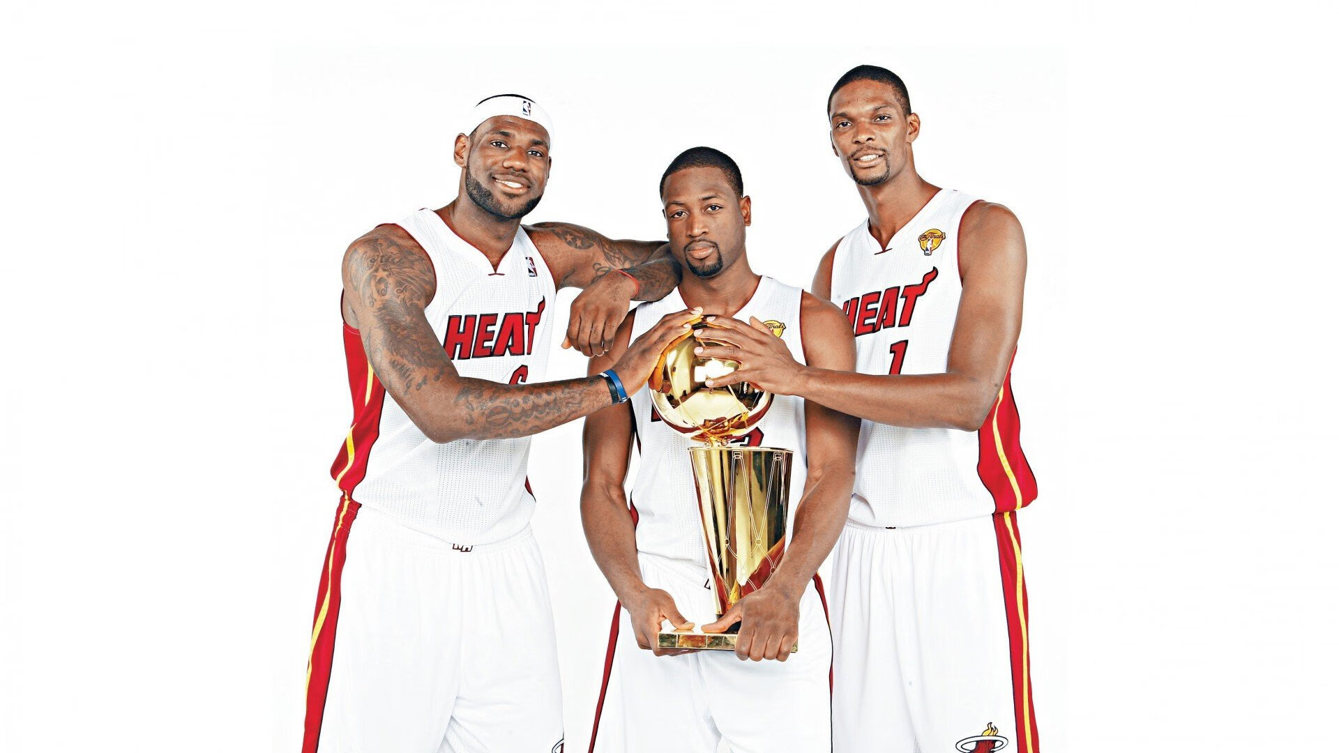 开元入口 -NBA季后赛最新形势：休斯顿火箭高居榜首，波尔图强势追赶，冠军归属成迷